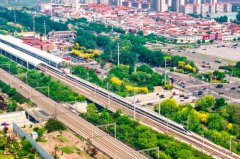 2025年国家铁路运输总收入首次突破1万亿元